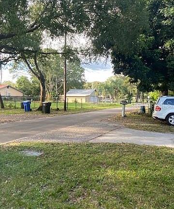 5th image of 6505 N Woodlynne Ave