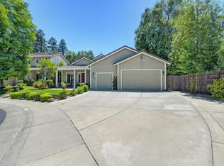 9208 Locust St, Elk Grove, CA 95624