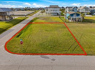 22910 Camino St, Galveston, TX 77554