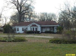 307 S Gatlin St, Okolona, MS 38860