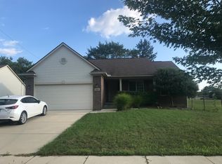 30885 Dawson St, Garden City, MI 48135