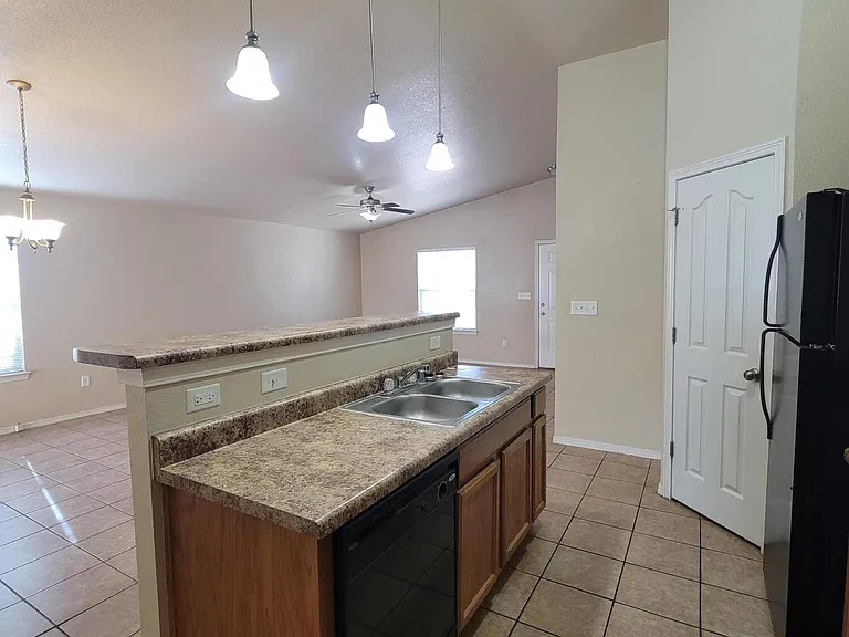 14211 Otter Point Dr — Photo 15
