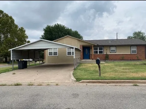 306 Oak St, Elgin, OK 73538