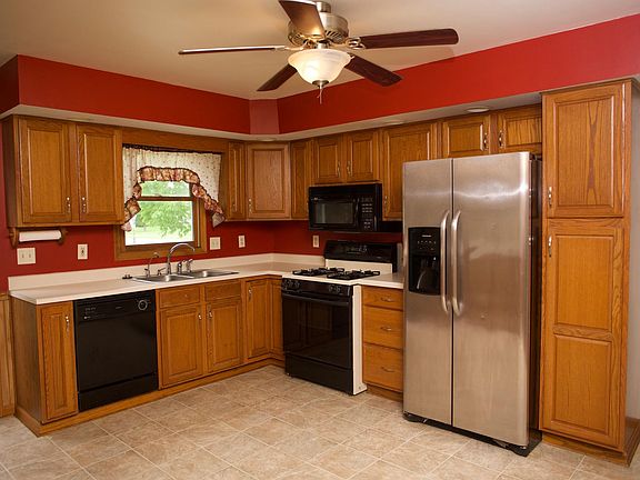 Eat in Kitchen view 2