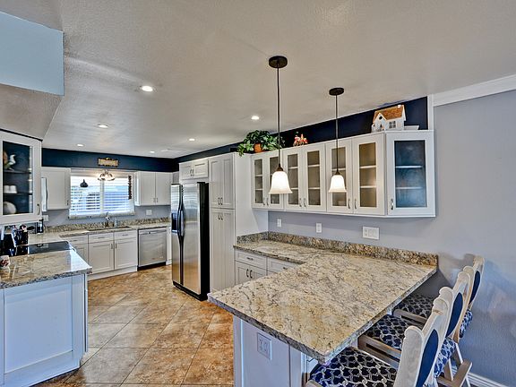 2nd image of 11002 N Balboa Dr