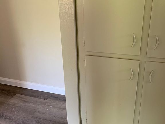 3rd image of 936 Dornajo Way
