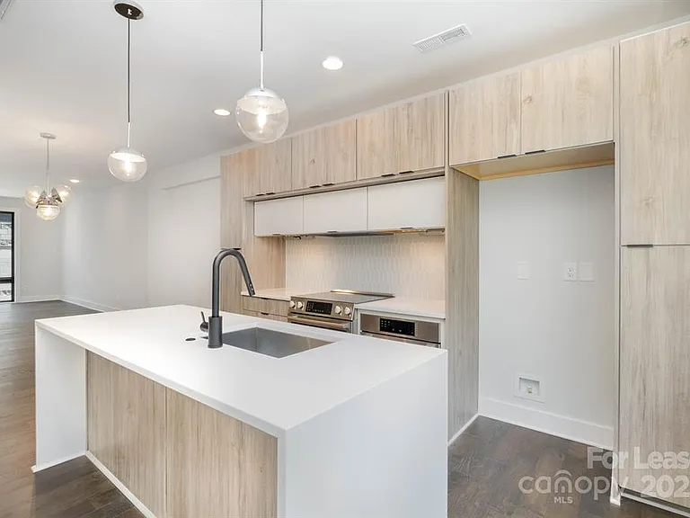 1212 Minter Pl #1212 — Photo 9