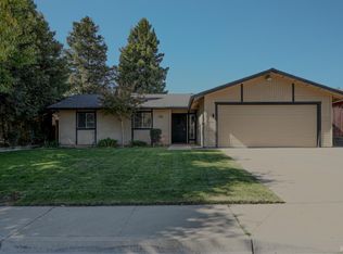 300 Armona Ave, Avenal, CA 93204