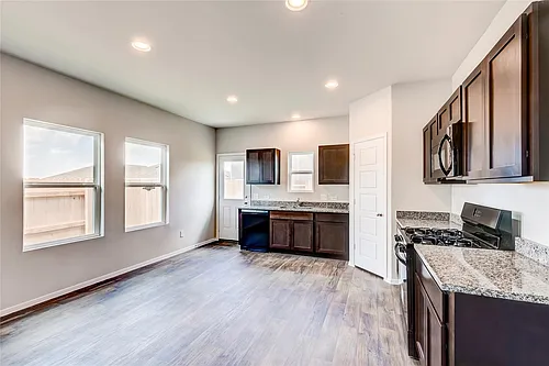 274 Jade St Photo 1