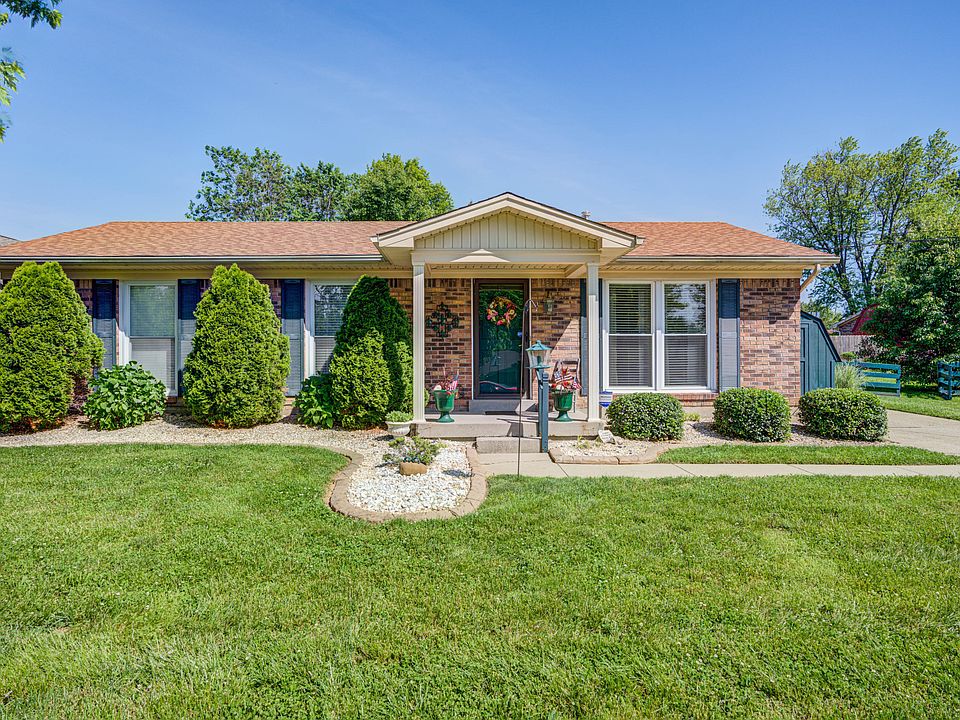 1st image of 125 Teakwood Cir