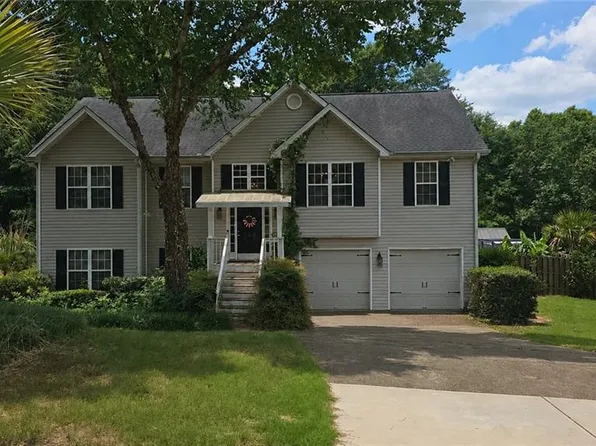 388 Arrowhatchee Dr, Winder, GA 30680