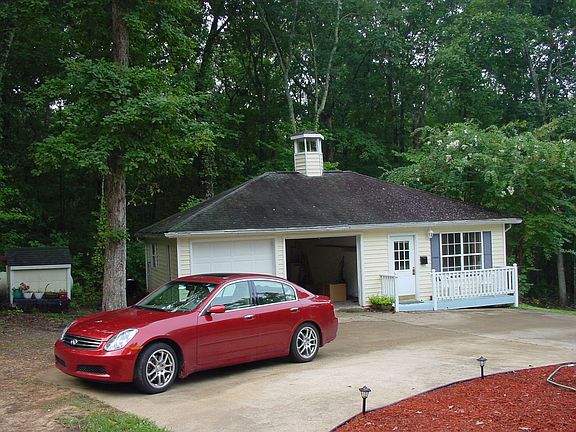 garage and guest house