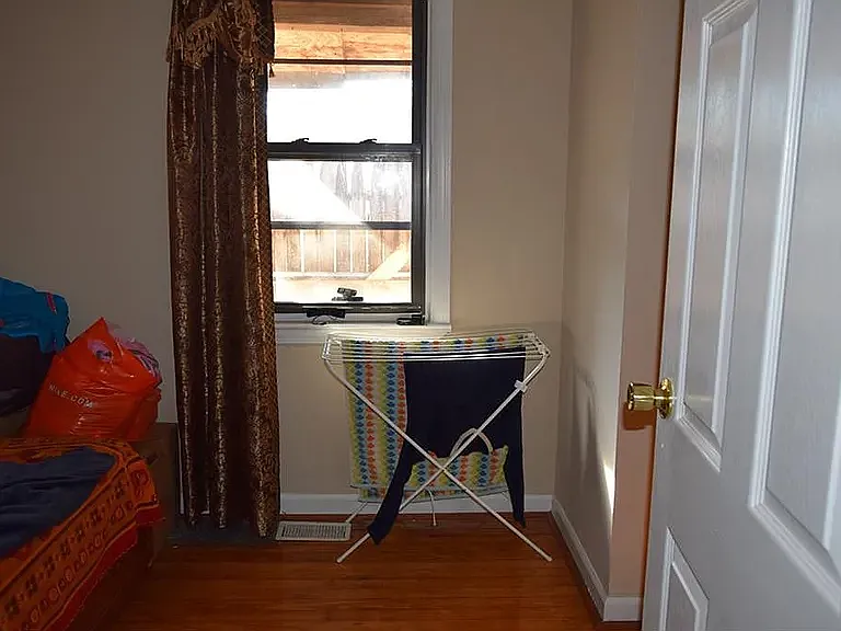 48 Larch St — Photo 6