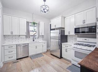 324 7th St, West Des Moines, IA 50265