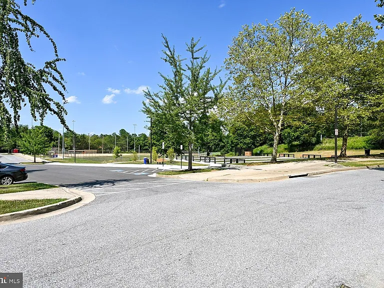 9457 Birdhouse Cir #40 — Photo 73