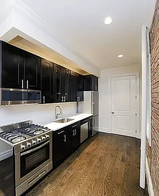 Rented by Avenues Real Estate | media 4