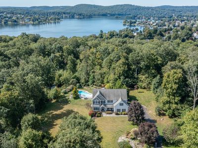 60 Flax Hill Road, Brookfield, CT, 06804