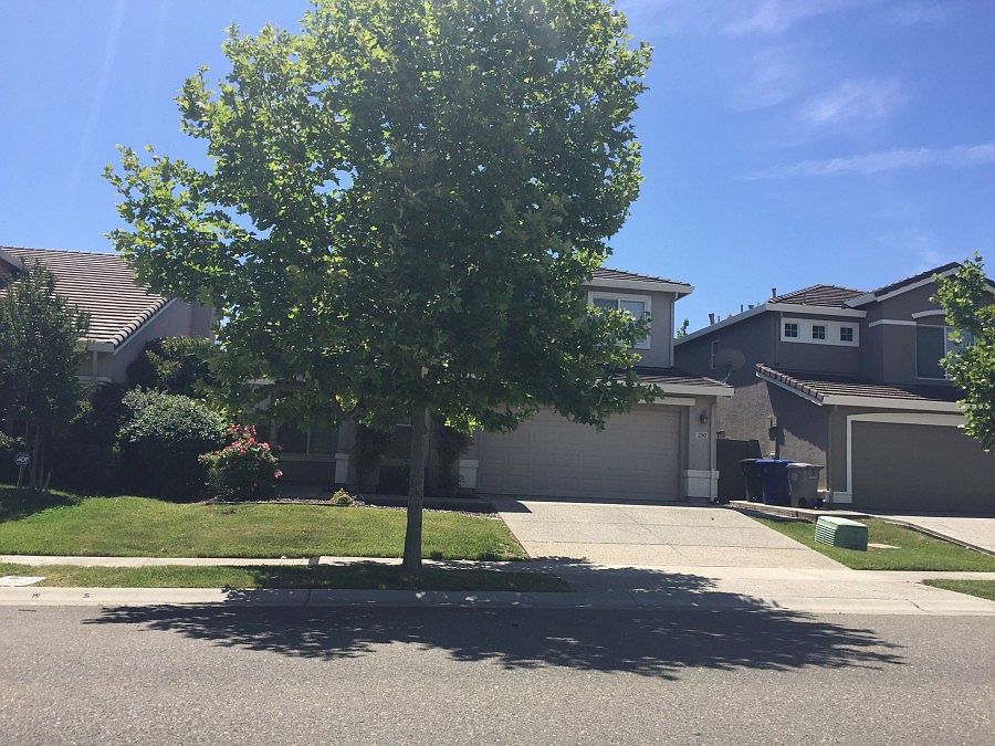 1st image of 250 Regency Park Cir