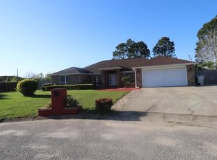 8274 Telford Ct, Navarre, FL 32566