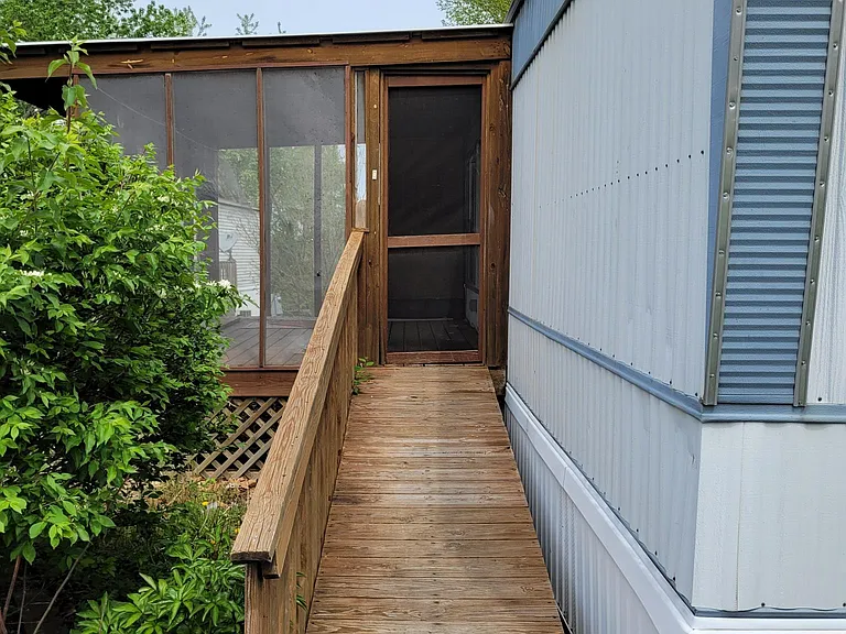 3951 S Mentor Ave #70 — Photo 2