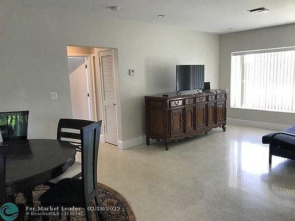 5th image of 1365 NE 39th St