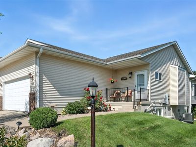 7032 Waterview Dr SW, Cedar Rapids, IA, 52404