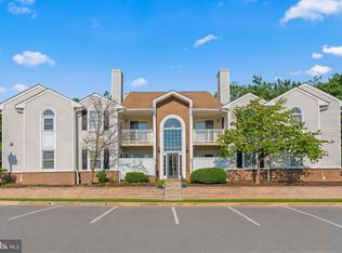 114 Westwick Ct Unit 8, Sterling, VA 20165