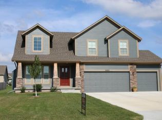 3685 153rd St, Basehor, KS 66007