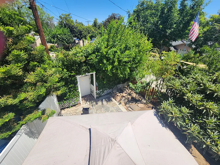 6827 Murietta Ave — Photo 19
