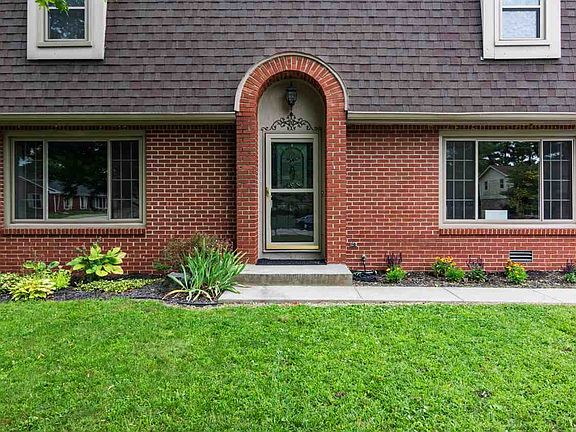3rd image of 1513 Chapman Dr