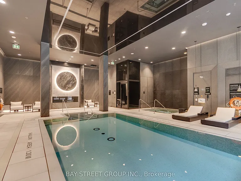 110 Broadway Ave #1813S — Photo 44