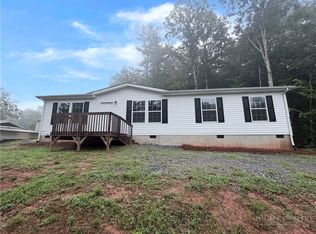 3153 Bear Trail Dr, Lenoir, NC 28645
