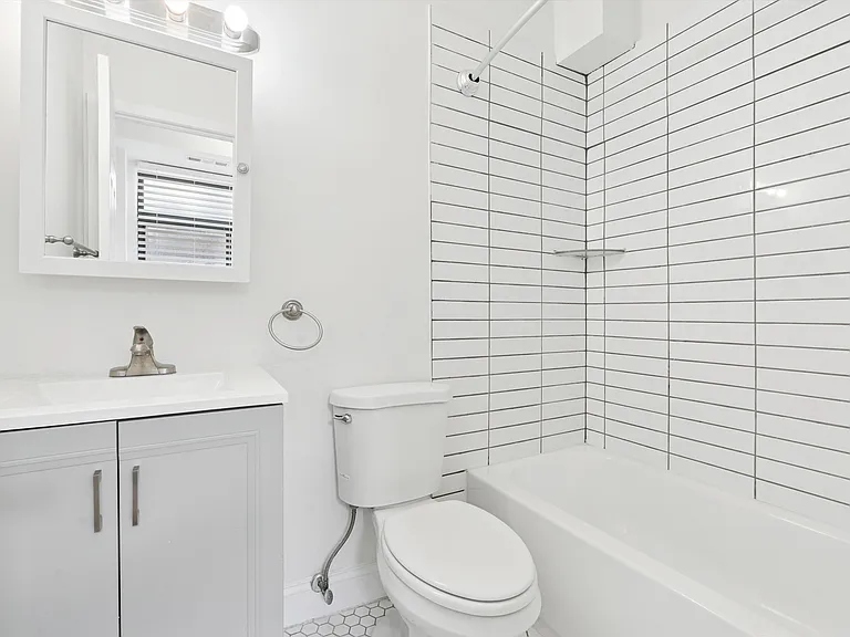 319 S 10th St #234 — Photo 4