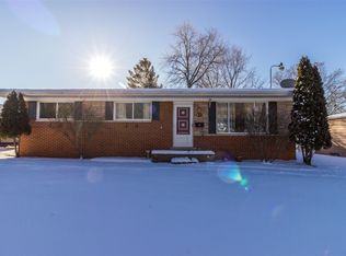 8433 Cappy Ln, Swartz Creek, MI 48473