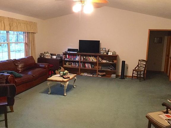 4th image of 16491 NE 51st St