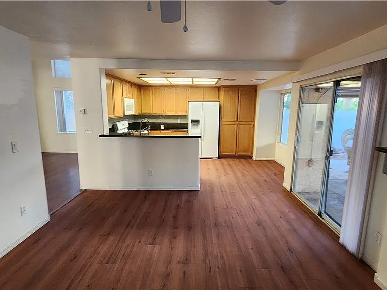 332 Cavalla St — Photo 6