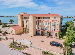 330 8th Ave N APT 6, Tierra Verde, FL 33715