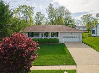 2458 Carper St, Lancaster, OH 43130