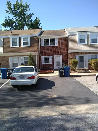 930 Maryland Ave Photo 1
