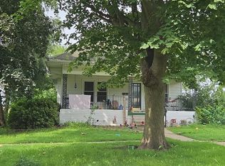 30 Bramley St, Saunemin, IL 61769