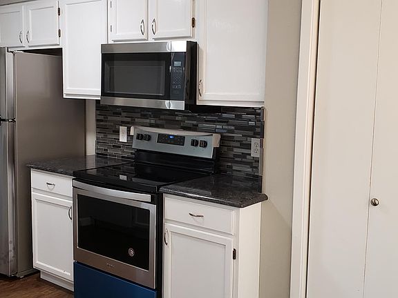 2nd image of 207 Nunn Ave #A