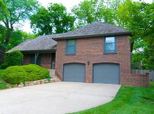 4627 Millbrook Ct, Shawnee, KS 66218