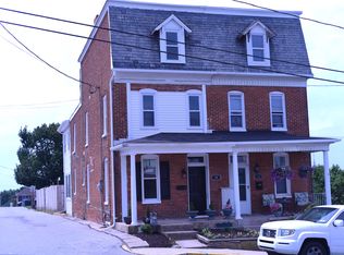 10 N Park St, Dallastown, PA 17313
