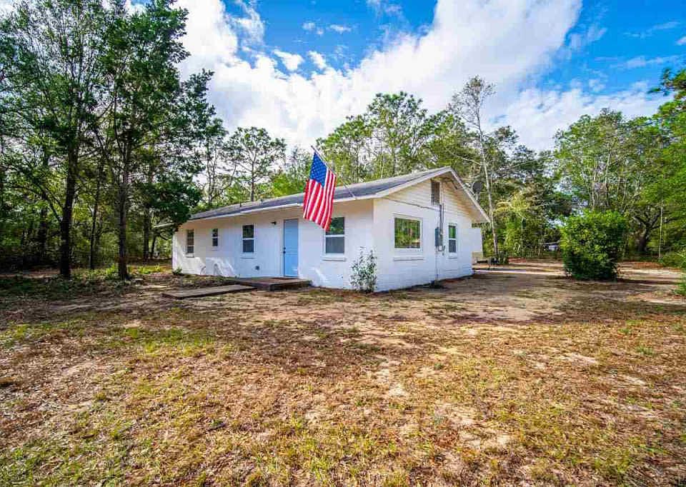 1st image of 5913 Mitchell Ln