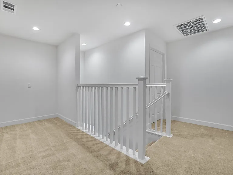 15395 Lotus Cir — Photo 15