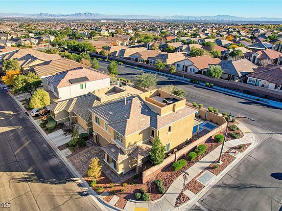 3rd image of 10427 Turtle Mountain Ave