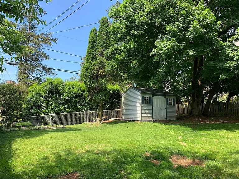857 Maple Ave — Photo 28