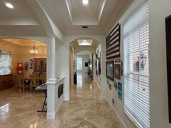 3rd image of 104 Tulip Tree Ct