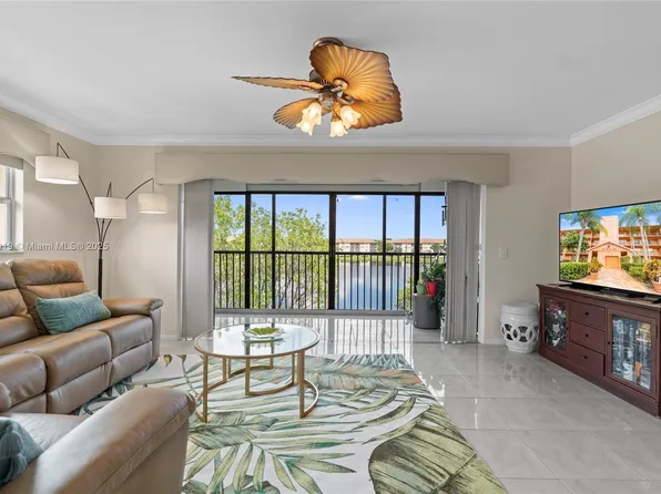 601 SW 141st Ave APT 401P, Pembroke Pines, FL 33027
