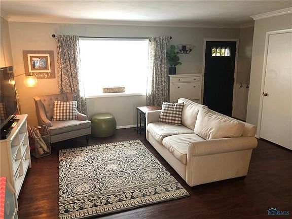 3rd image of 11731 Kingsgate Ct